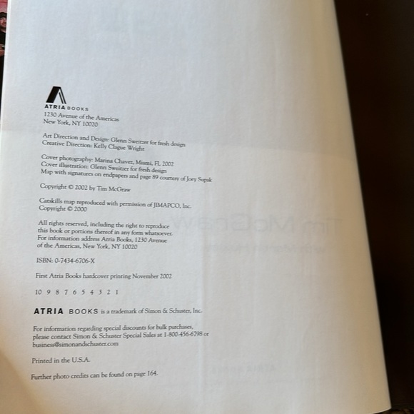 Tim McGraw and the Dancehill Doctors 2002 Hard Cover Tour Book - Picture 7 of 8